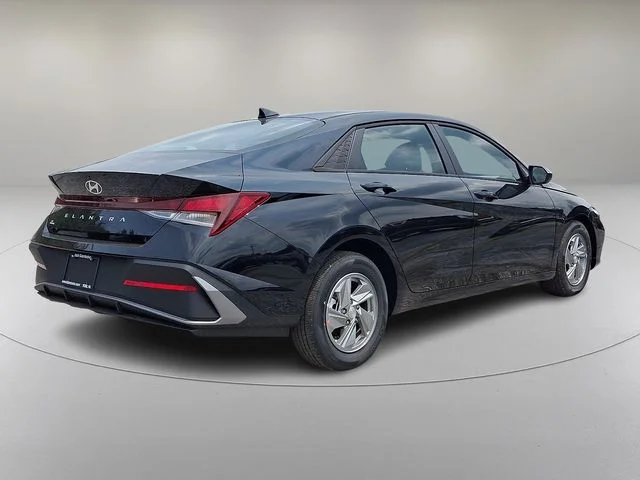 New 2026 Black Hyundai SE image 7
