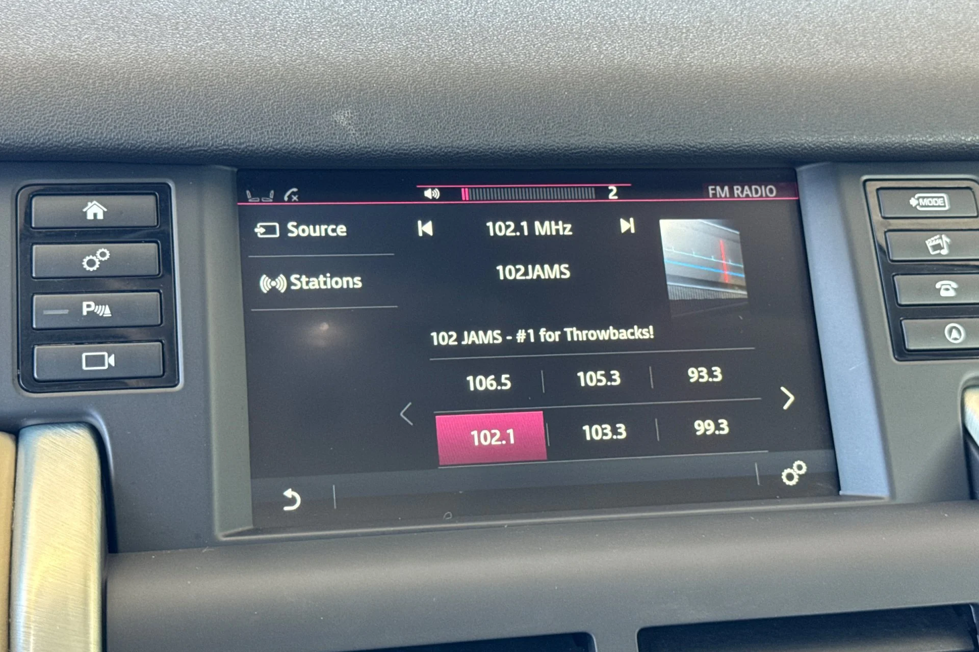 Used 2019 Narvik Black Land Rover HSE image 20