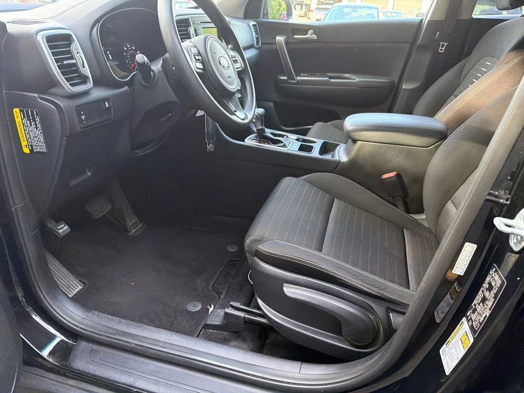 Used 2018 Red Kia LX image 9