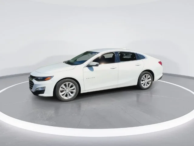 Used 2024 White Chevrolet LT image 12