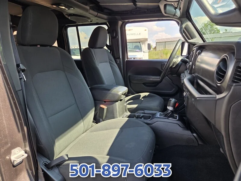 Used 2018 Crystal Metallic JEEP SPORT S 4X4 image 14