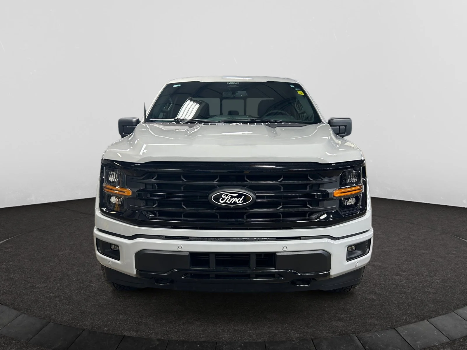 New 2026 Avalanche Ford XLT image 8