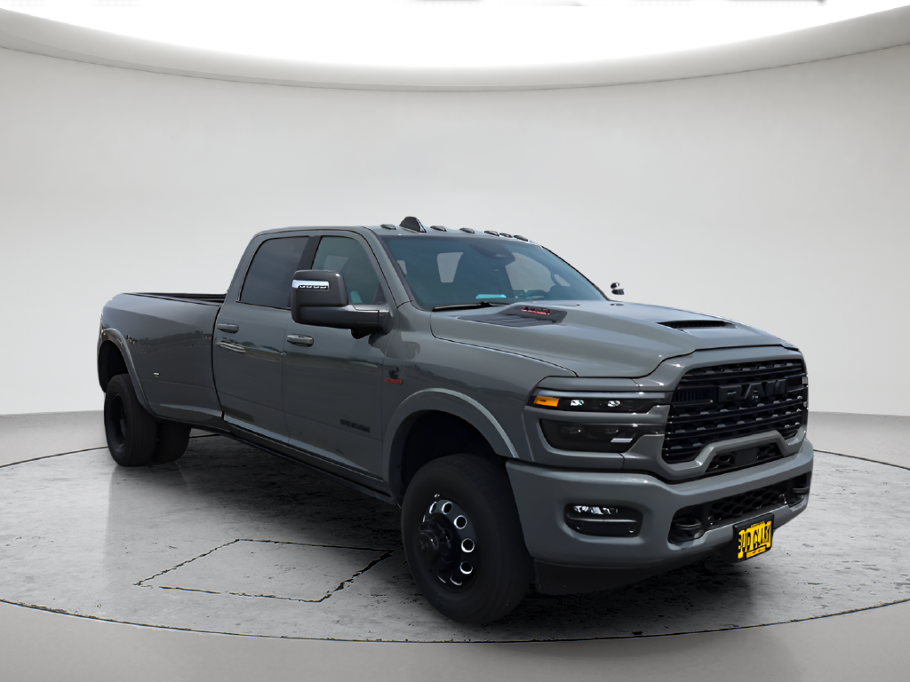 New 2026 Ceramic Gray Clear-Coat Exterior Paint RAM Limited image 3