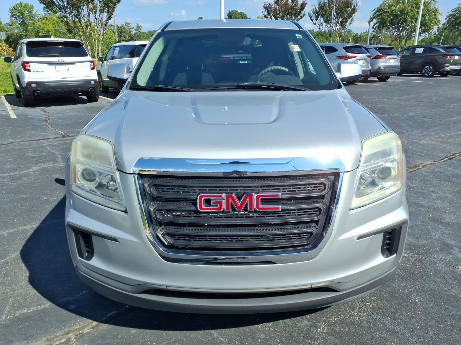 Used 2017 Quicksilver Metallic GMC SLE image 8