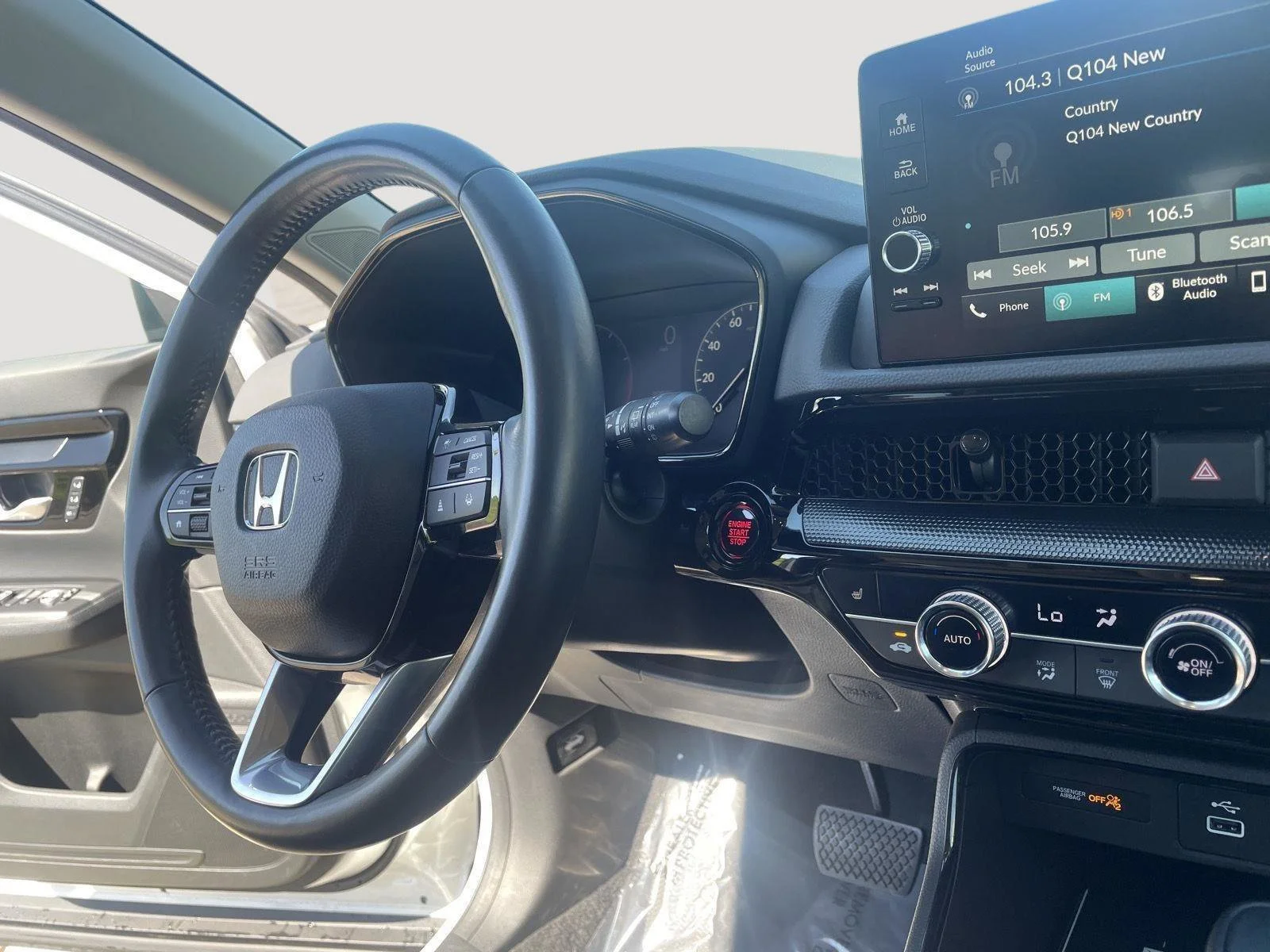 Used 2023 Platinum White Pearl Honda EX-L image 26