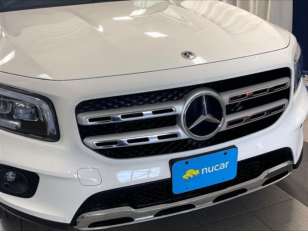 Used 2023 White Mercedes-Benz GLB 250 image 32
