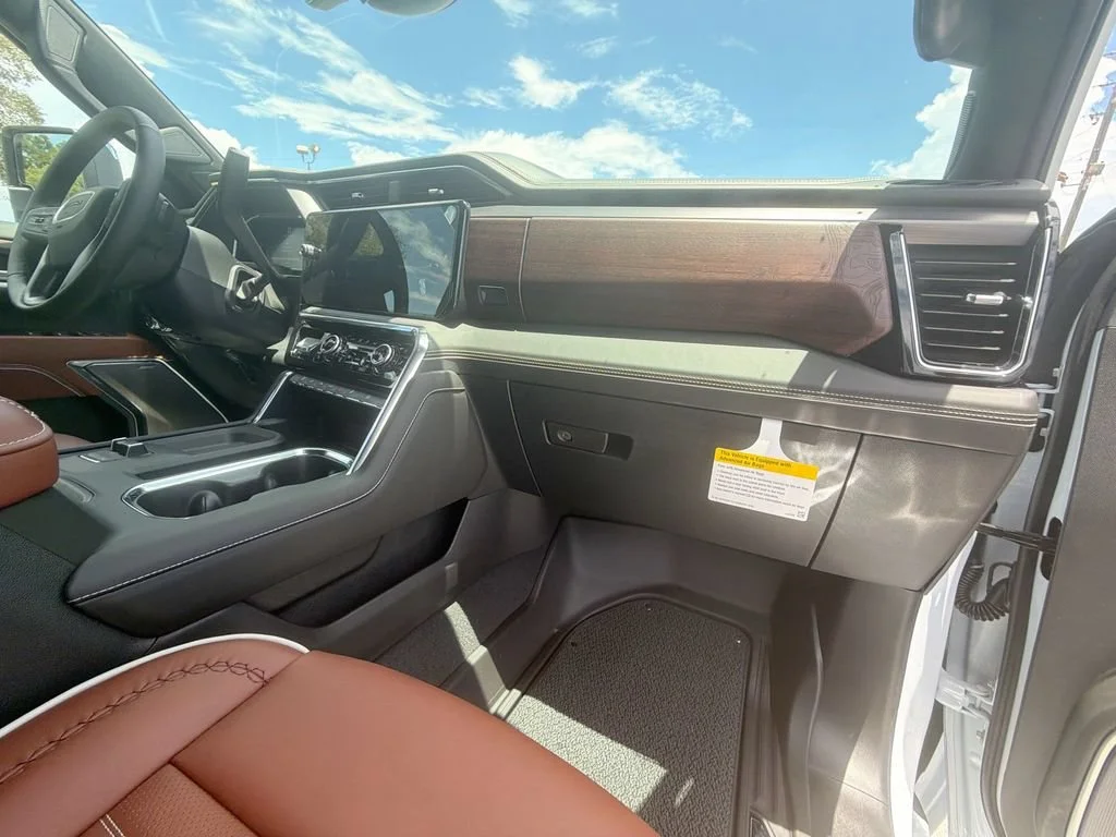 New 2026 Glacier White Tricoat GMC Denali Ultimate image 36
