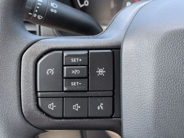 New 2026 Oxford White Ford XL image 23