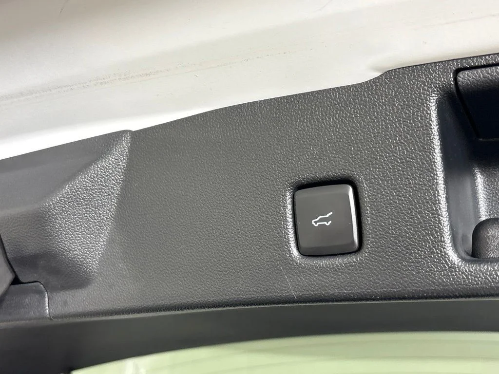Used 2024 White Ford Active image 22