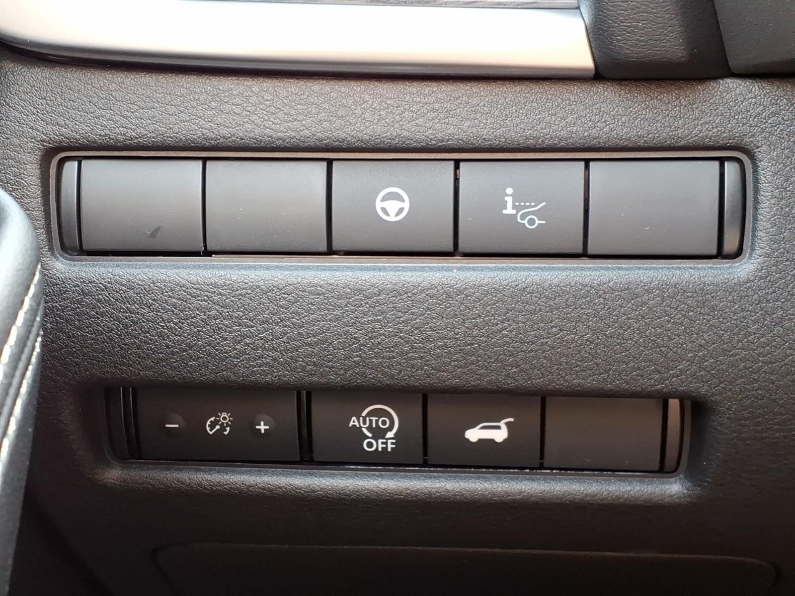 2026 Nissan Rogue Platinum Silver at Robbins Nissan
