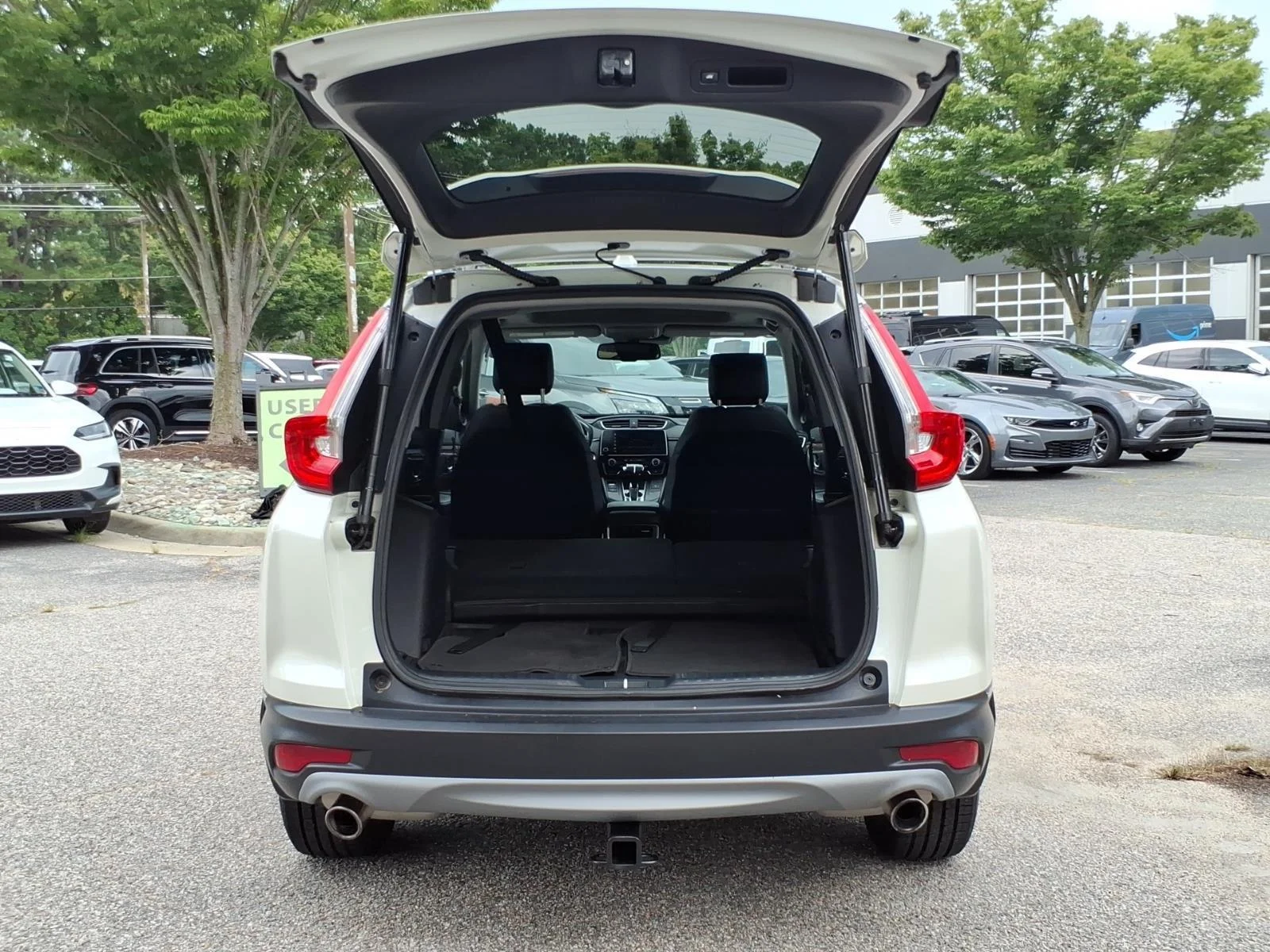 Used 2018 White Diamond Pearl Honda Touring image 30