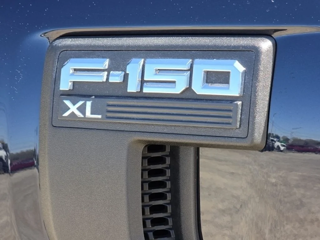 Certified Used 2025 Antimatter Blue Metallic Ford XL image 7