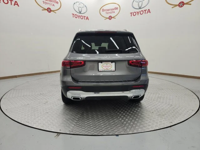 Used 2023  Mercedes-Benz GLB 250 image 7