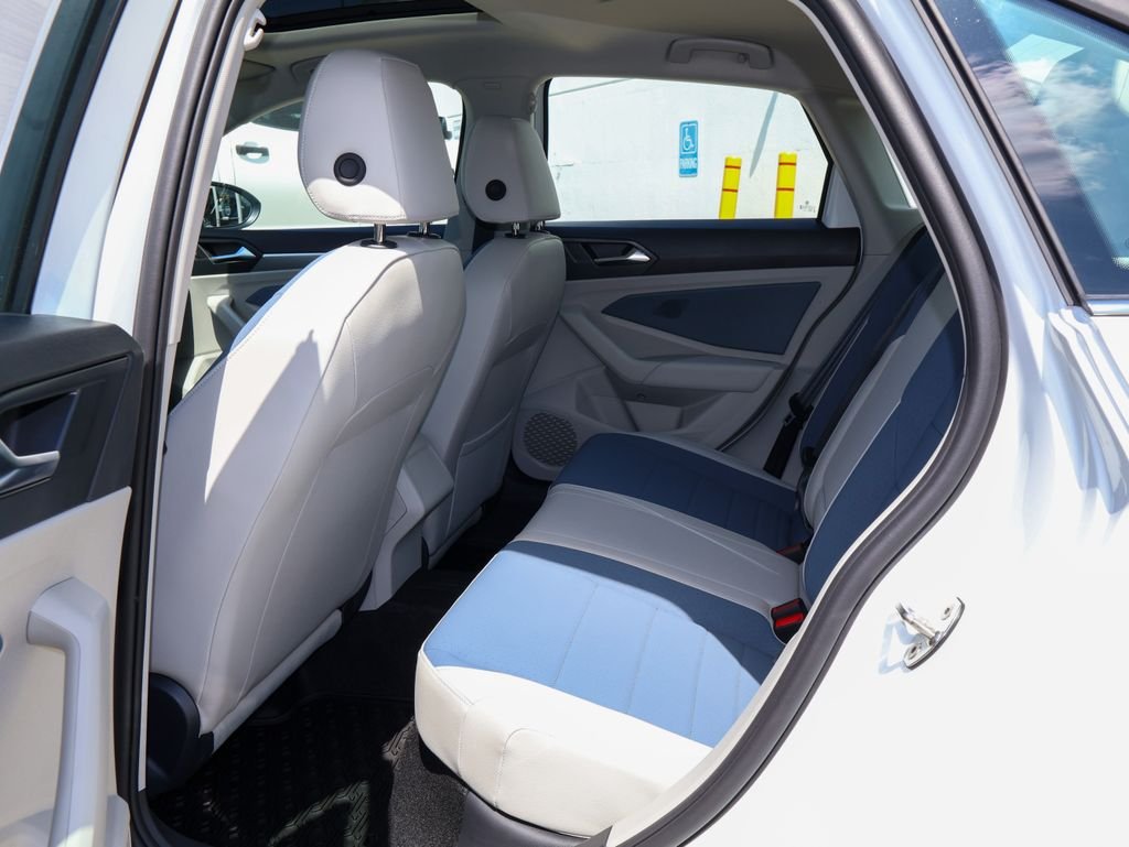 New 2026 White Volkswagen 1.5T SE image 15