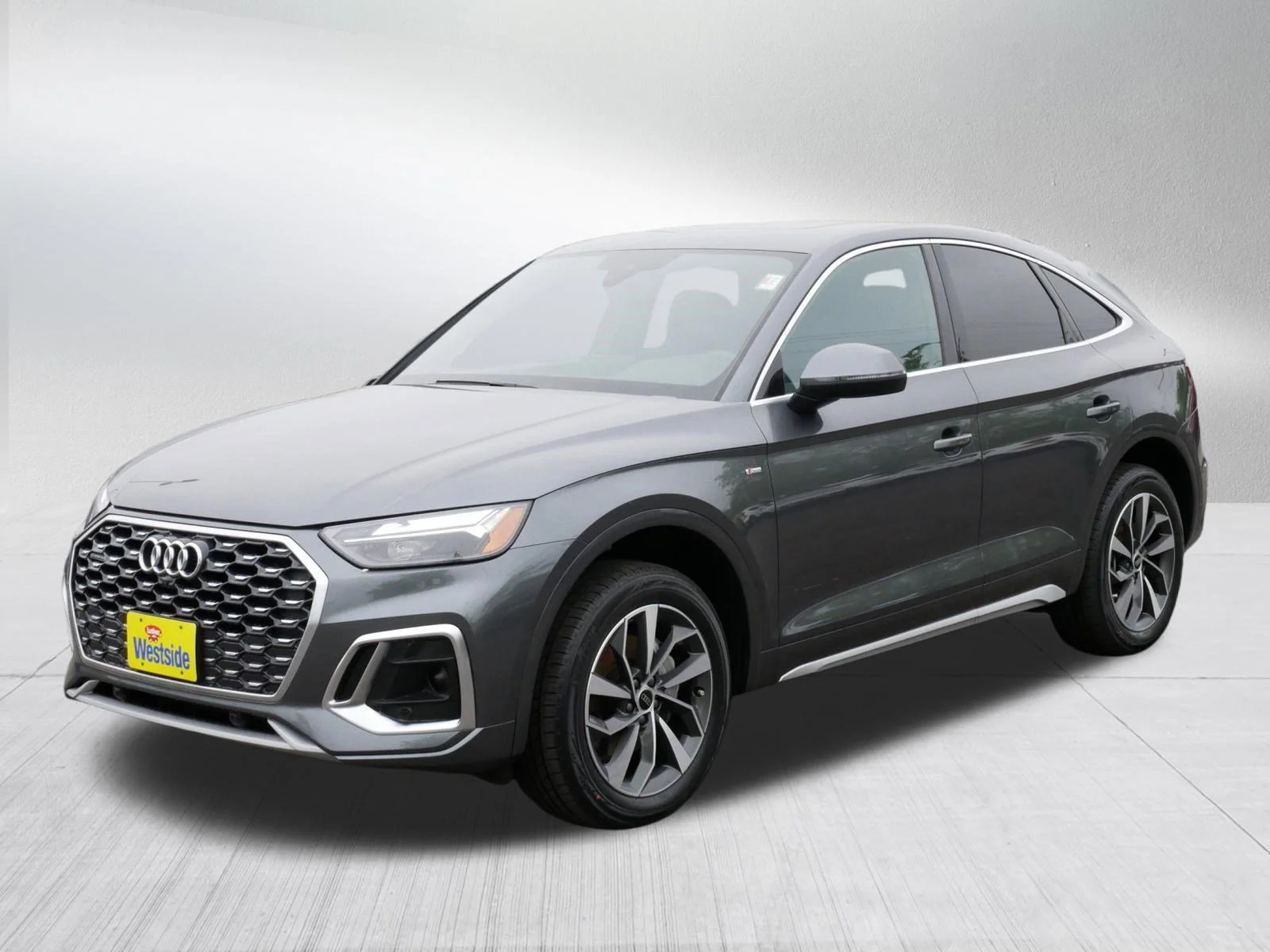 Used 2023 Daytona Gray Pearl Effect Audi S line Premium Plus image 3