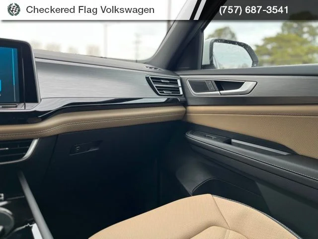 New 2026 White Volkswagen 2.0T SE w/Technology image 32