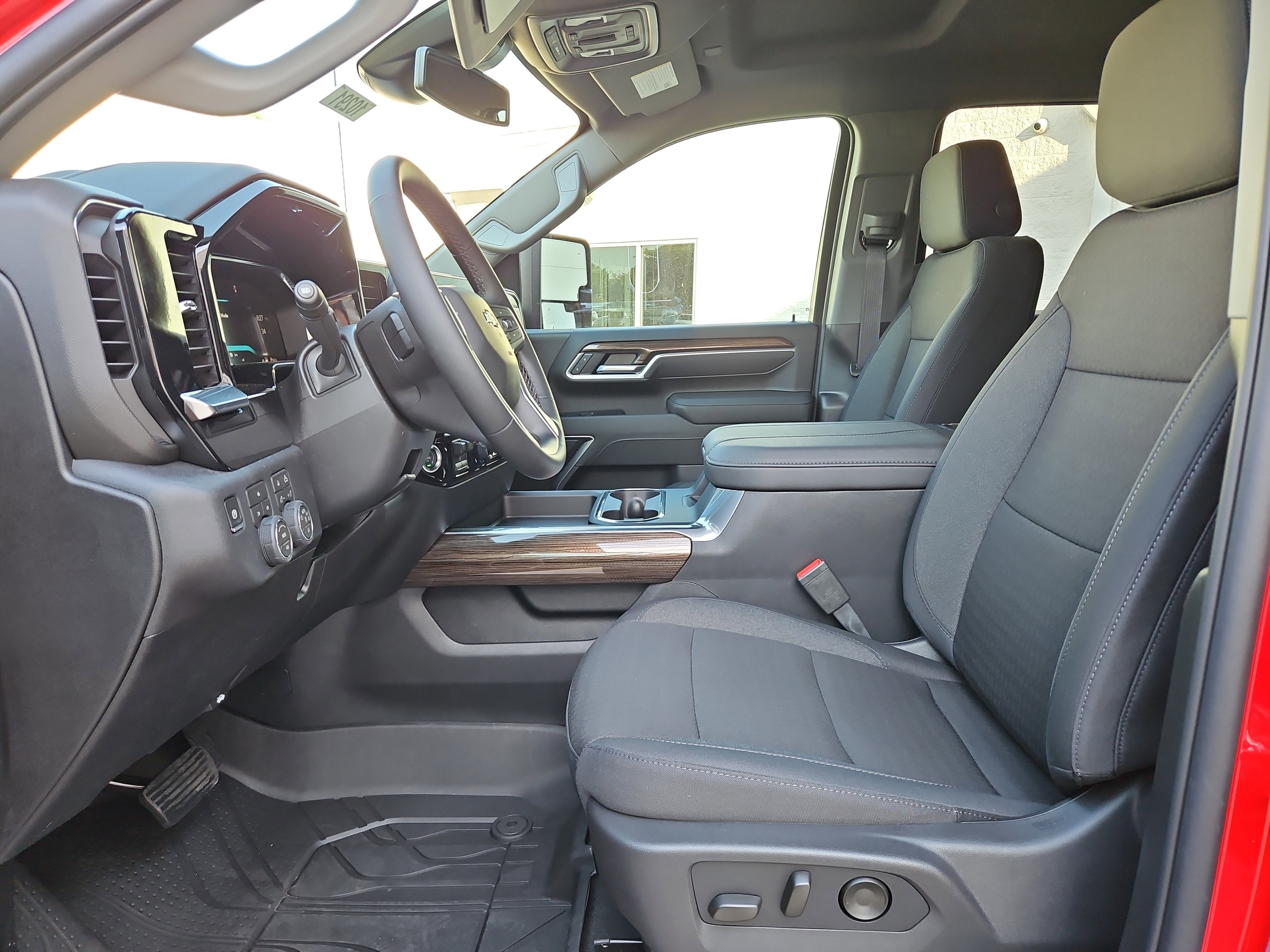 2026 Chevrolet Silverado 2500 HD LT - Photo 10