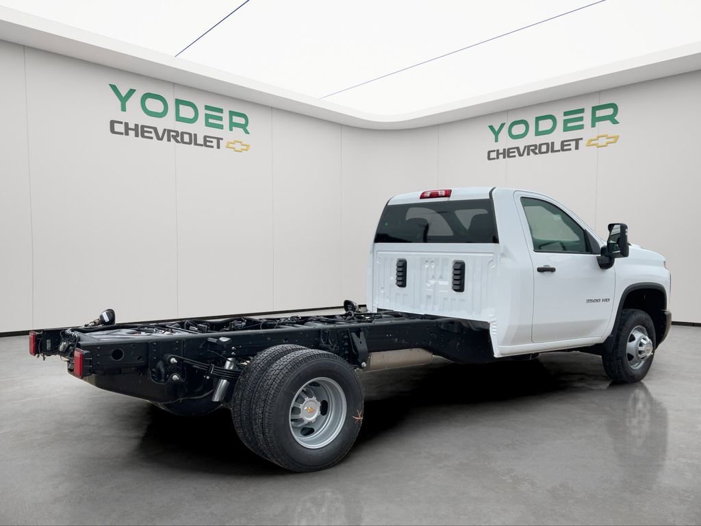 New 2026 Summit White Chevrolet Work Truck image 6