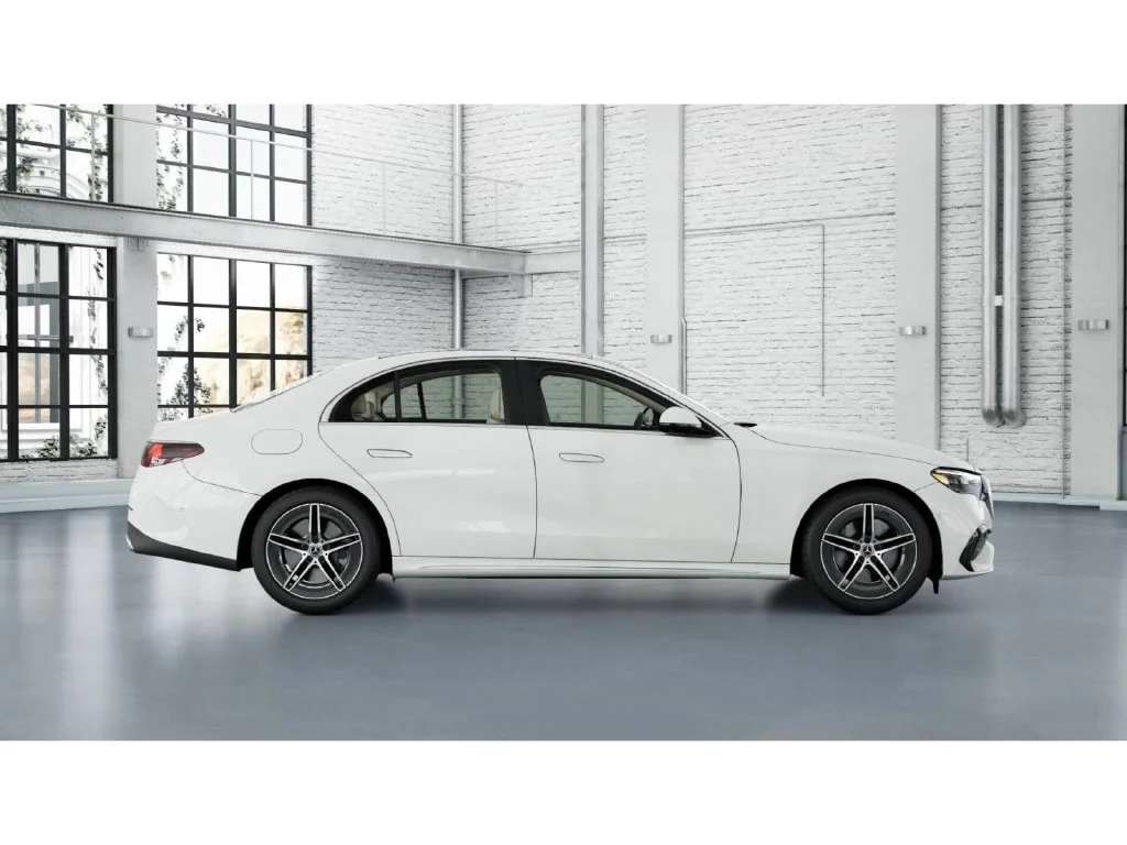 New 2027 White Mercedes-Benz E 450 image 2