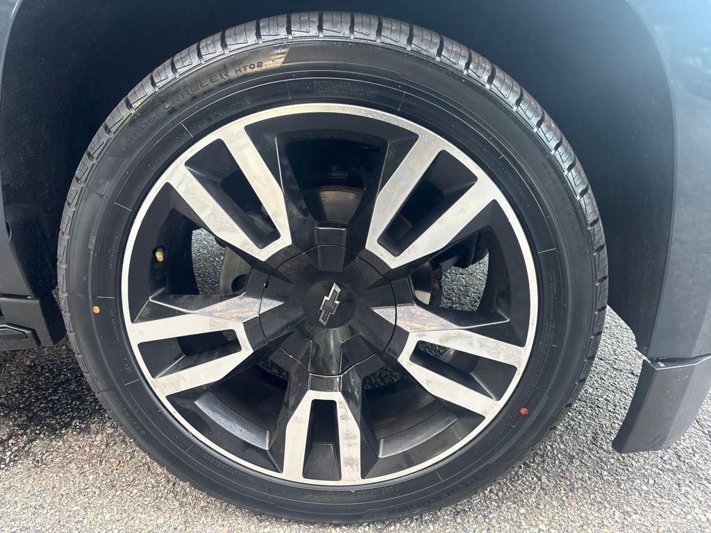 Used 2019 Gray Chevrolet Premier image 33