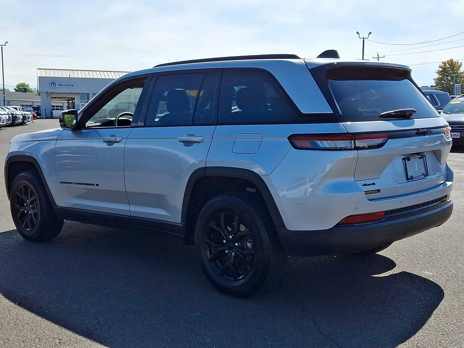 Used 2025 Silver Zynith Jeep Altitude X image 4