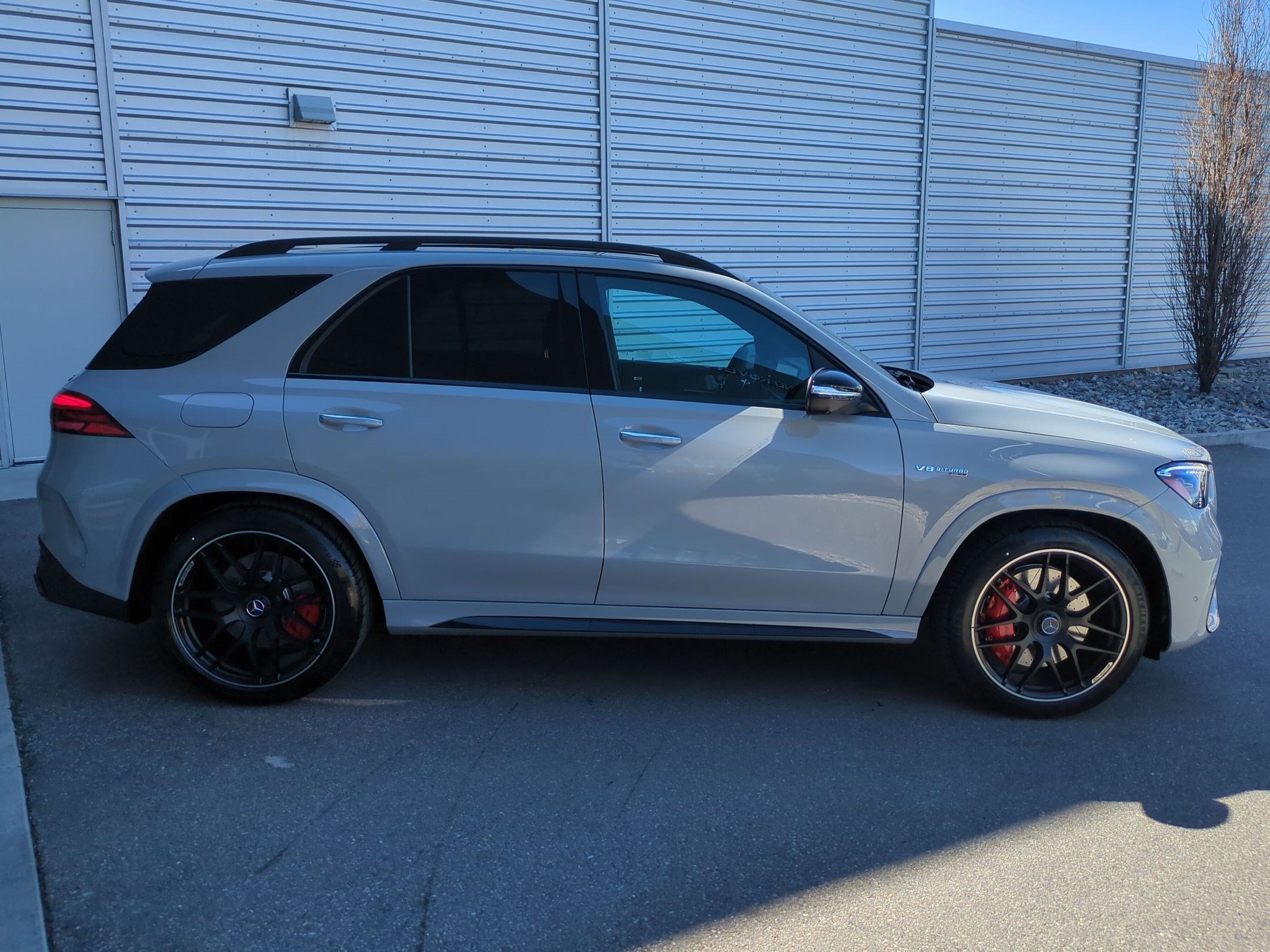 New 2026 MANUFAKTUR Alpine Grey Mercedes-Benz AMG® GLE 63 S image 20