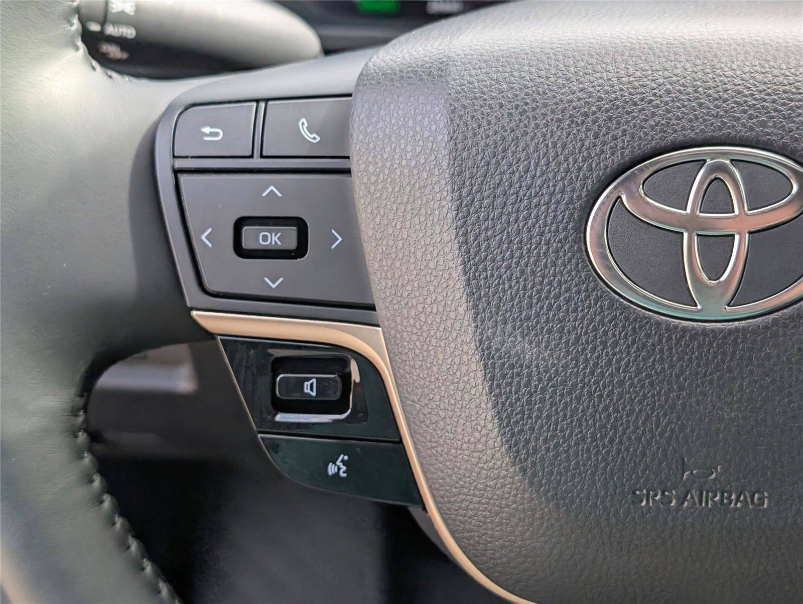 Used 2023 Red Toyota Limited image 15
