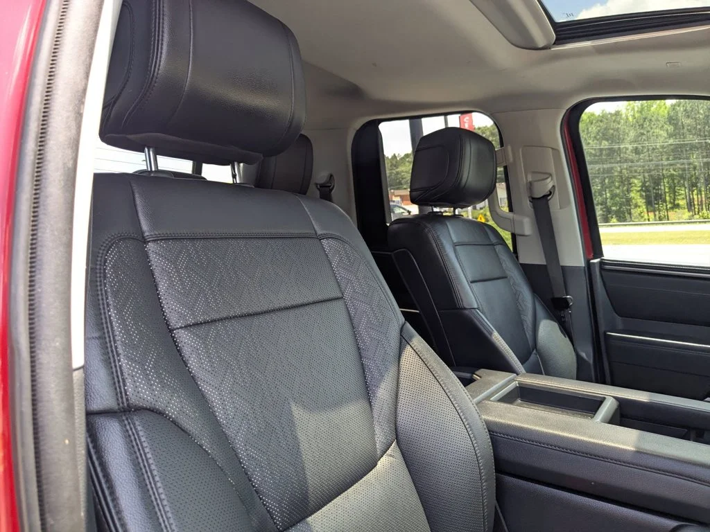 Used 2022  Toyota Limited image 27