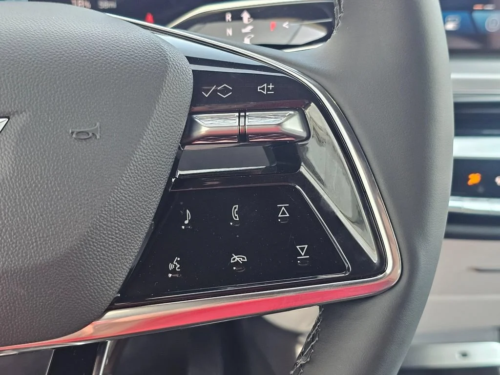 2026 Cadillac LYRIQ Luxury - Photo 25