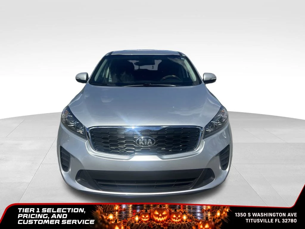Used 2019 Silver Kia LX image 2