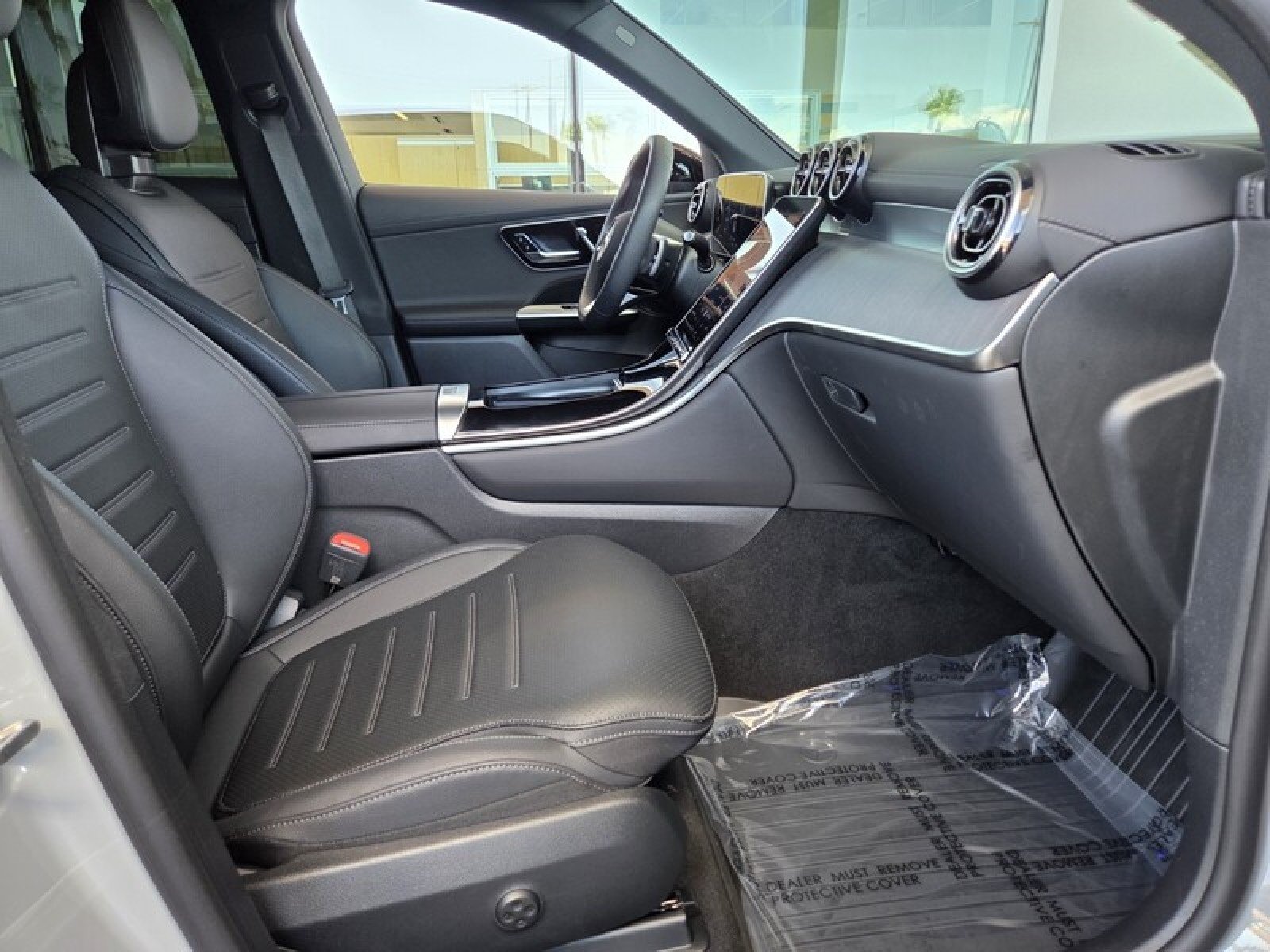 Certified Used 2025 MANUFAKTUR Alpine Grey Mercedes-Benz GLC 350e image 19