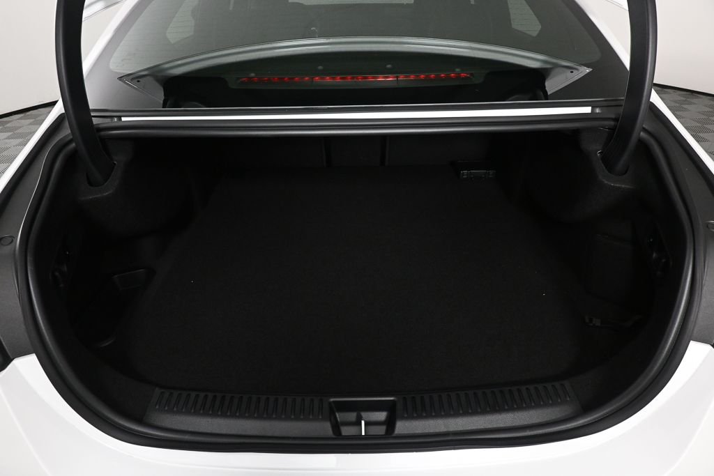 New 2026 MANUFAKTUR Moonlight White Metallic Mercedes-Benz AMG® E 53 E 4MATIC+ Sedan image 28