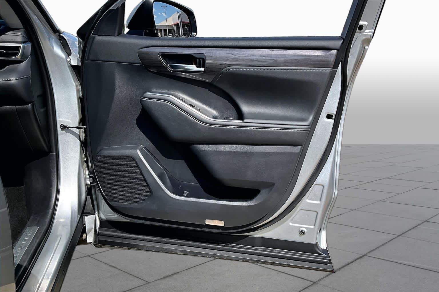 Used 2021 Celestial Silver Metallic Toyota Platinum image 23