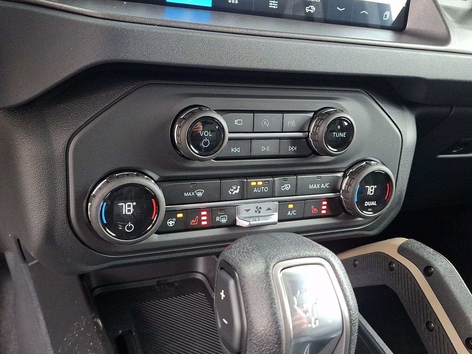 New 2026 Avalanche Gray Ford Badlands® image 11