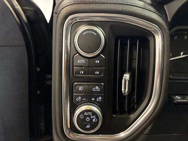 Used 2019 Black GMC Denali image 23