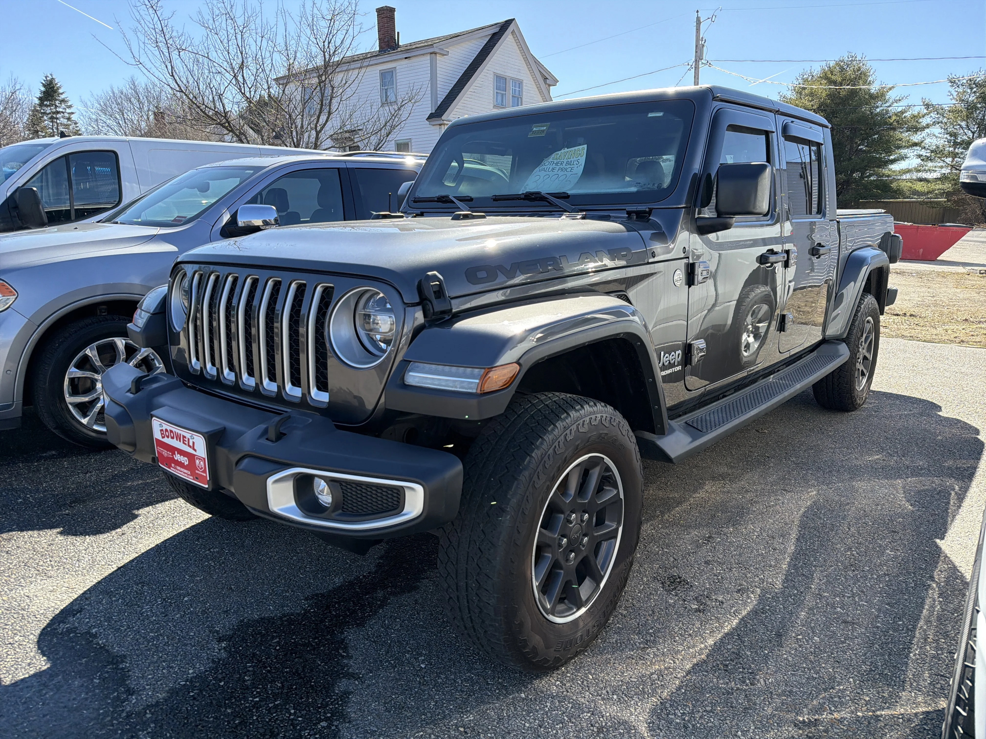 2022 Jeep Gladiator Overland's photo