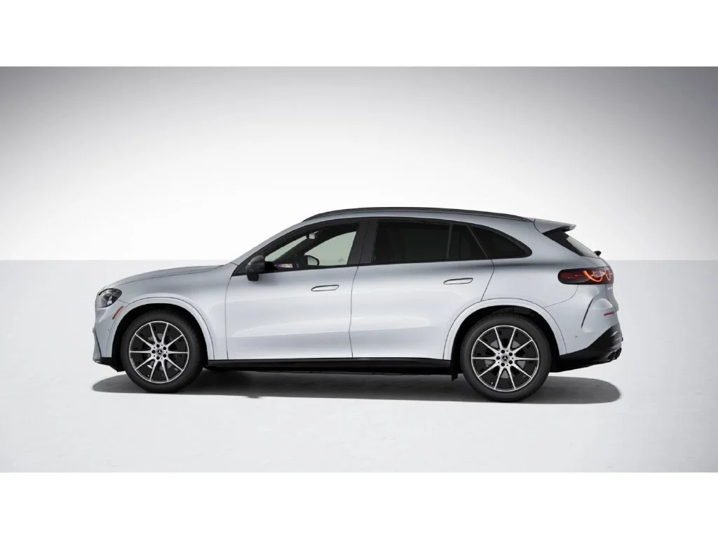 New 2027 Silver Mercedes-Benz GLC 400 image 33