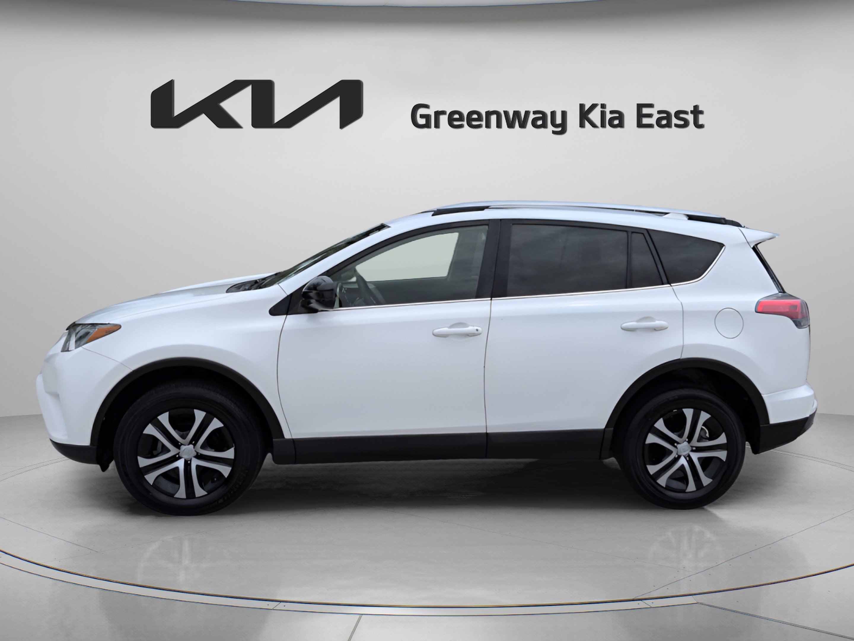 Used 2017 Super White Toyota LE image 9