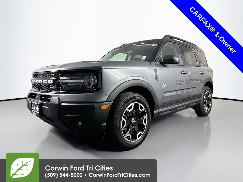 Used 2025 Gray Metallic Ford Outer Banks image 5