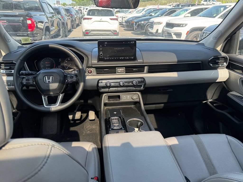 Used 2024 Blue Honda Touring image 12