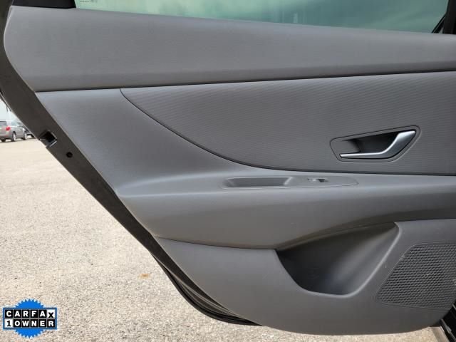 Used 2024 Black Hyundai SE image 7