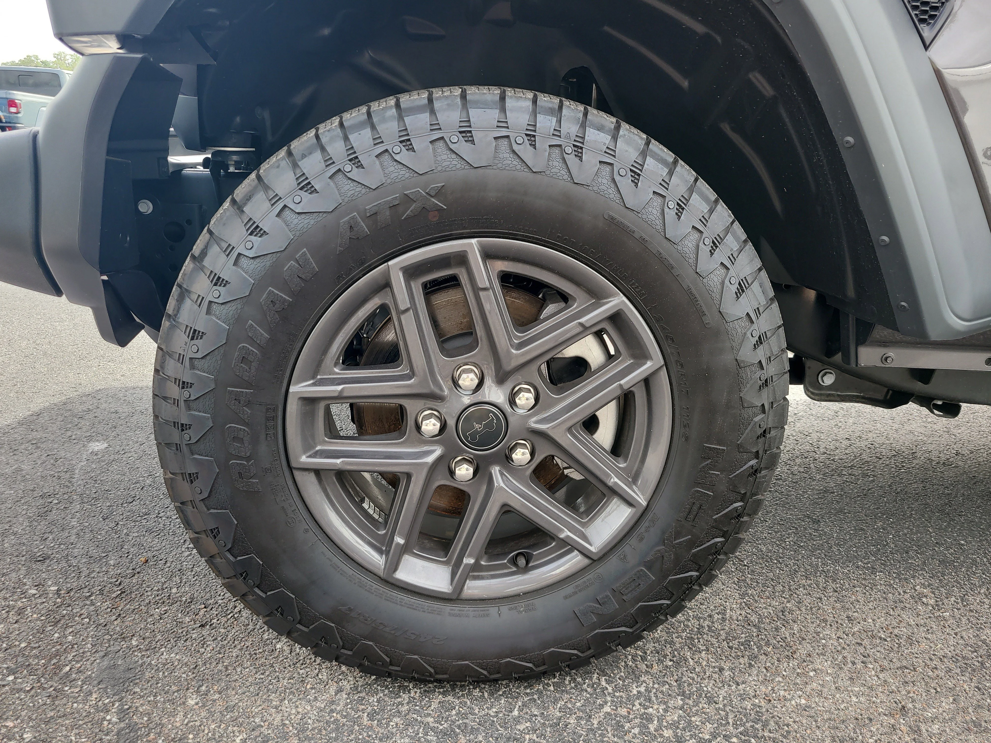 New 2026 Granite Crystal Metallic Clearcoat Jeep Sport S image 10