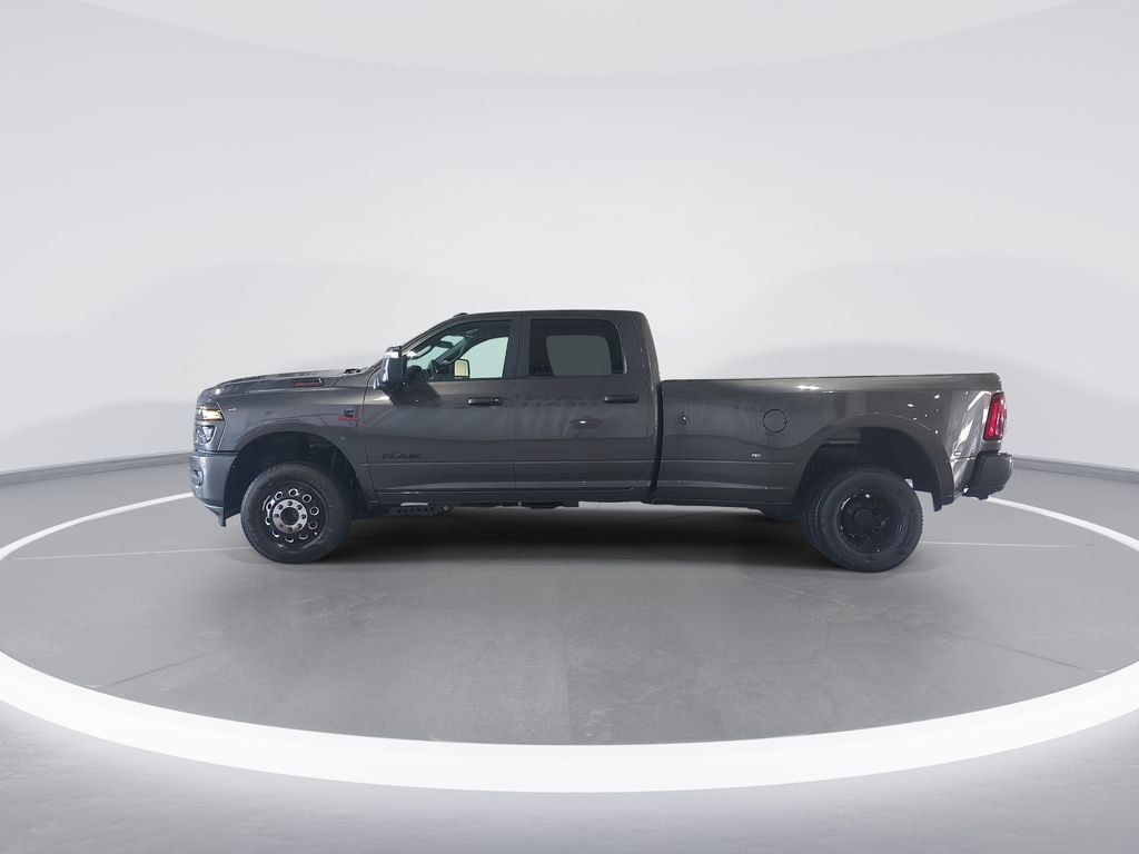 New 2026 Granite Crystal Metallic Clear-Coat Exterior Paint RAM Big Horn image 5