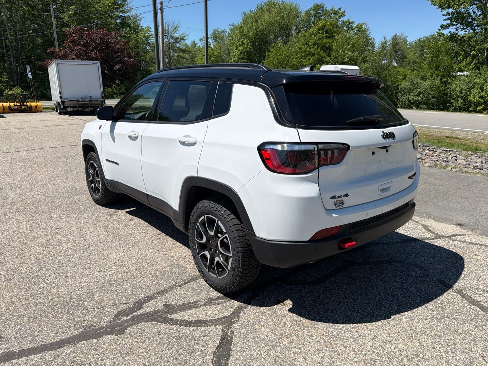 Used 2025 White Jeep Trailhawk image 5