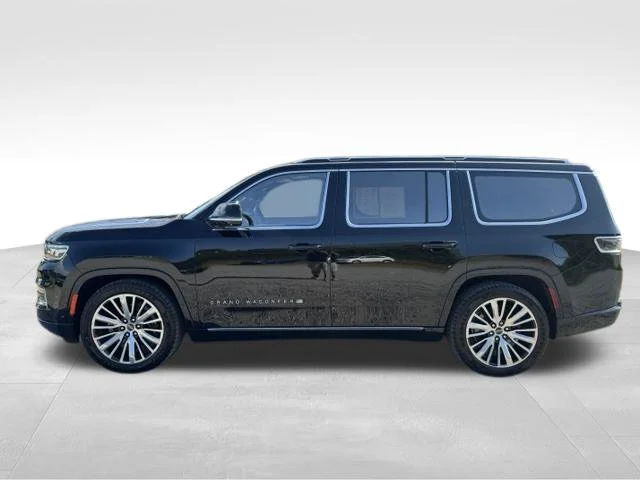 Used 2022 Black Jeep Series III image 4
