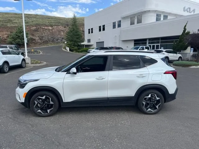 Certified Used 2024 Snow White Pearl Kia EX image 12