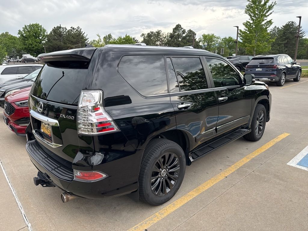 Used 2018 Black Lexus 460 image 3