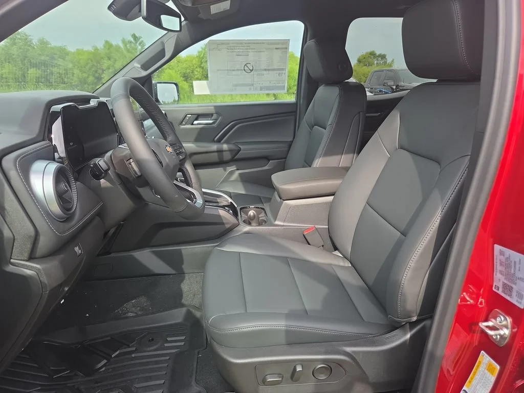 2026 Chevrolet Colorado LT - Photo 24