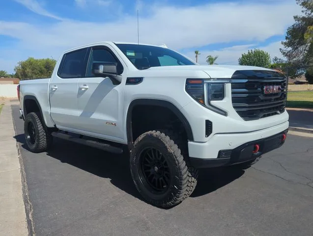 2025 GMC Sierra 1500 AT4
