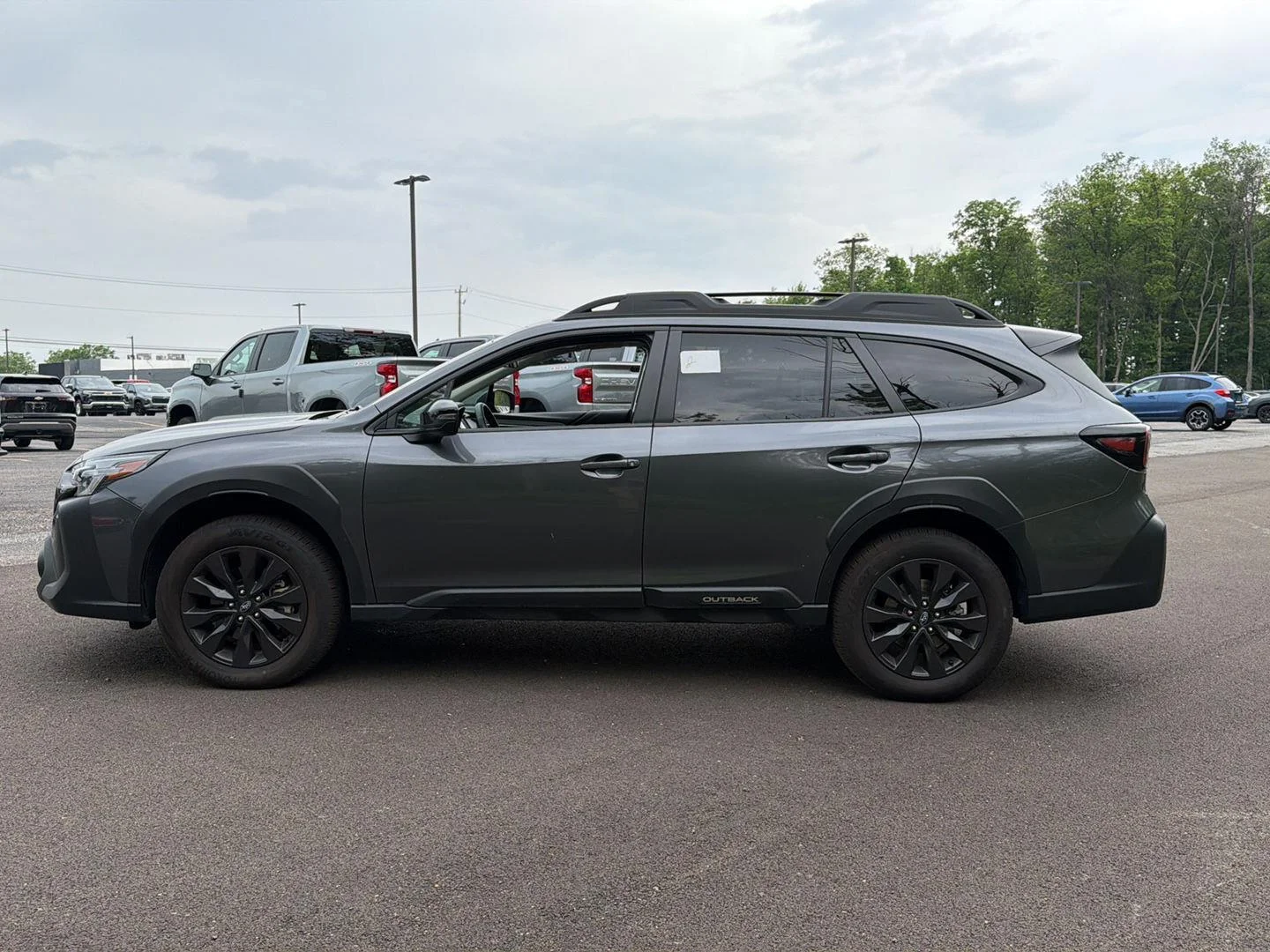 Used 2025 Magnetite Gray Metallic Subaru Onyx Edition image 6